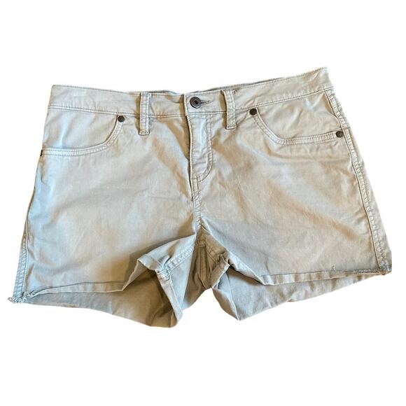 Women’s Carve Designs Light Green Shorts Size 6 - Picture 1 of 5